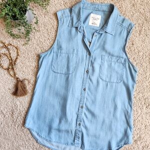 American Eagle Sleeveless Open Back Denim Button Up Shirt - Size L